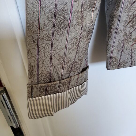 Tom K Nguyen Anthropologie Blazer Brown Floral Strawberry Print Striped Sz 10 - Picture 2 of 10